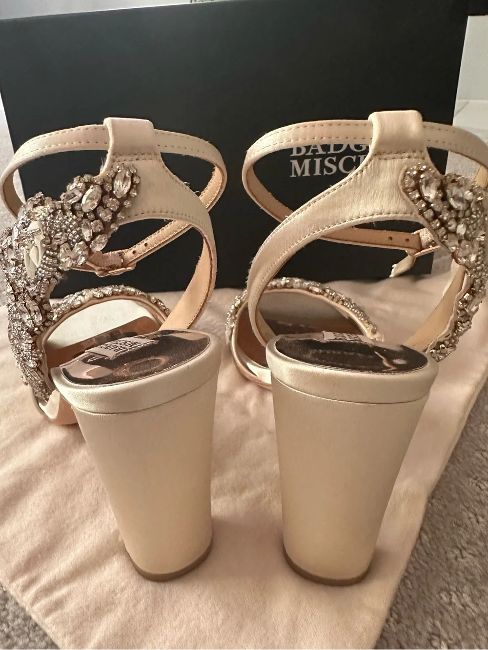 Badgley Mischka Libby Ankle Strap Sandal 7.5 women’s